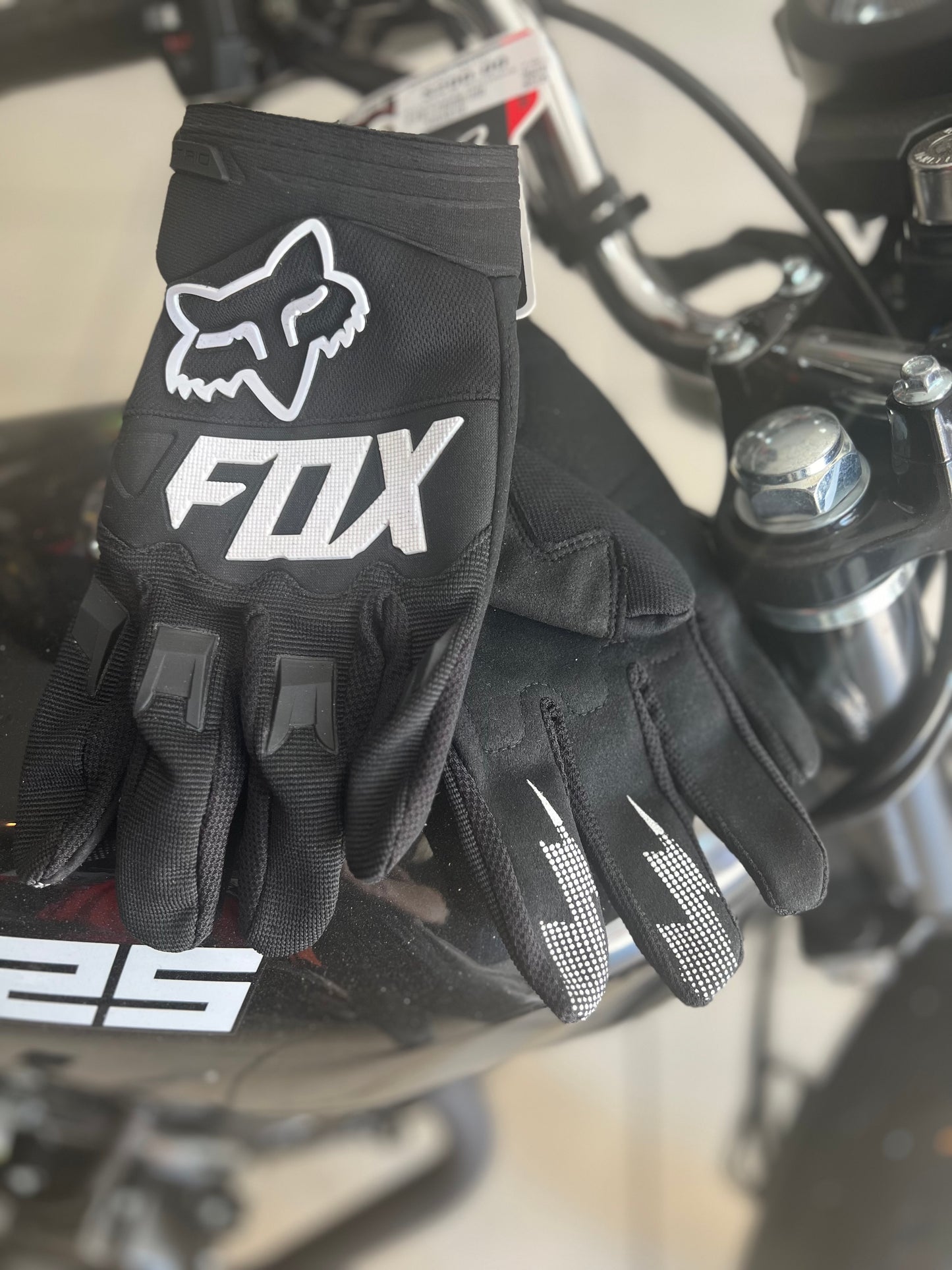 Guantes Moto Fox Dirtpaw Negros-Blancos